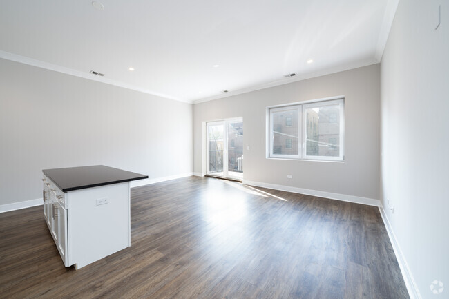 1BD, 1BA - 745SF - Living - 927 W. Irving Park