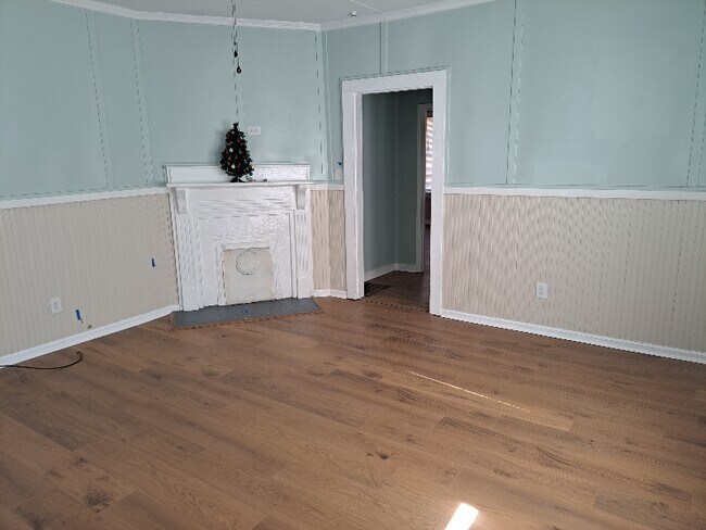 Foto del edificio - 1004 W 5th Ave