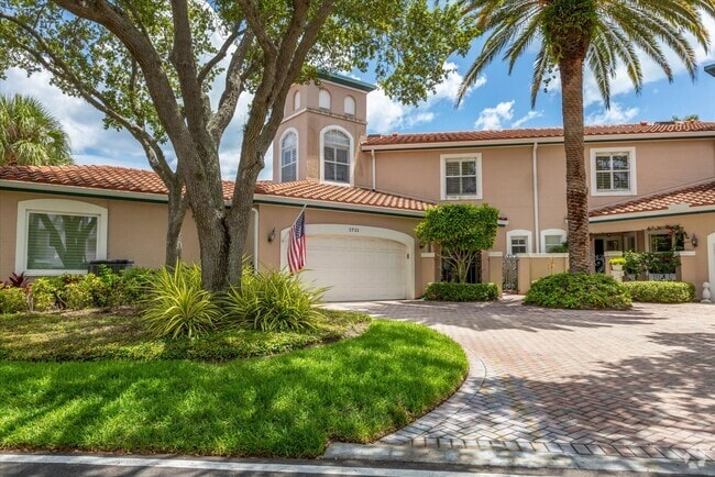 Building Photo - 1711 Starling Dr