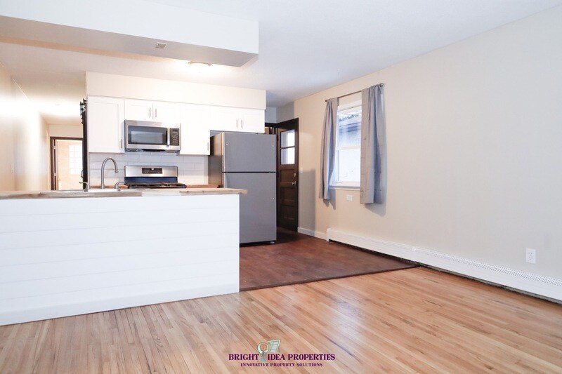 560 37th Ave NE, Minneapolis, MN 55421 House Rental in Minneapolis