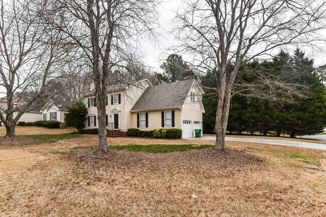 Building Photo - 2830 Park Chase Dr