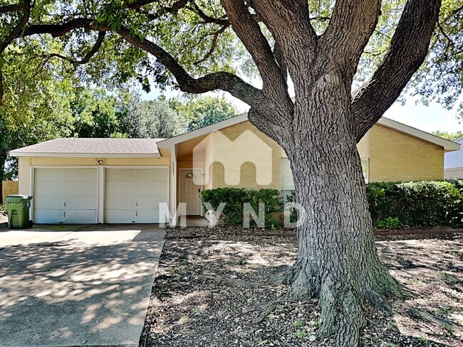 Building Photo - 2305 Clint Ct