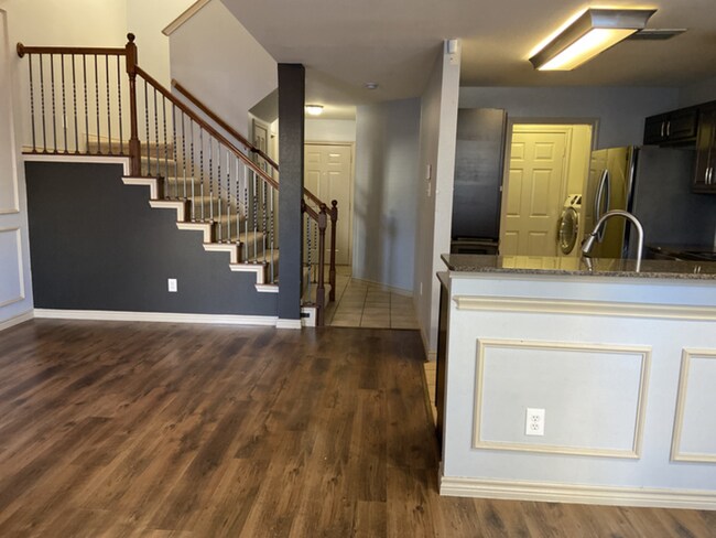 Building Photo - 3904 Fernando Dr