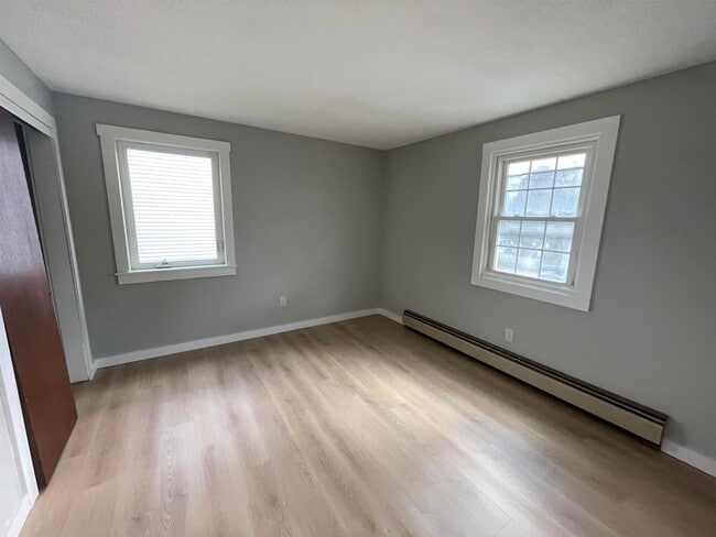 Building Photo - 17 Kingsley Ct