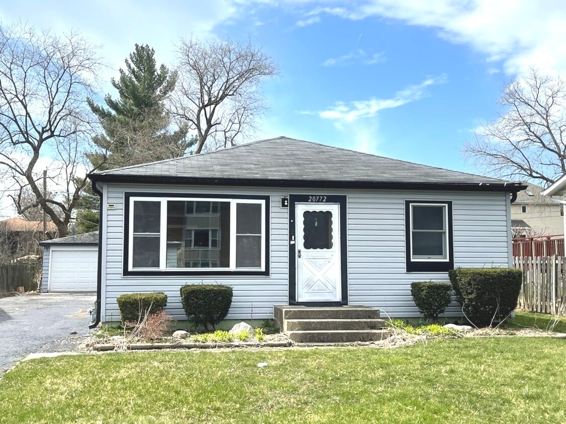 Primary Photo - 20772 Elizabeth Ave