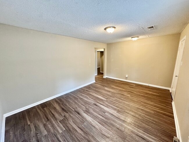 Building Photo - 1761 Winston Dr