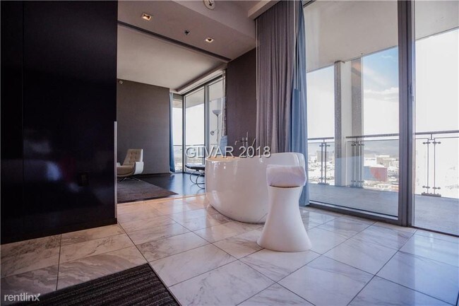 Foto del edificio - 4381 W Flamingo Rd