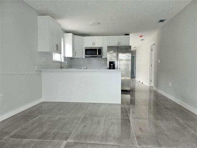 Foto del edificio - 16165 SW 139th Ave