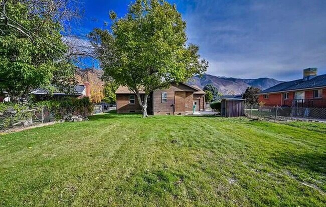 Building Photo - 1025 Tyler Ave