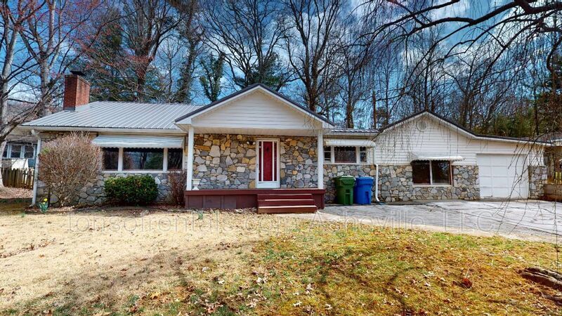 Primary Photo - 170 Birch Ln