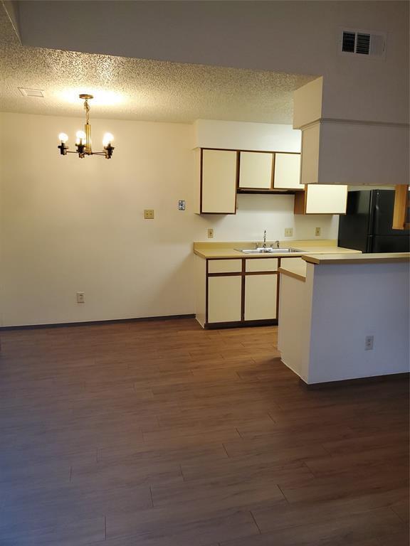 Foto del edificio - 3 Bedroom Duplex South Austin Cinnamon Rid...