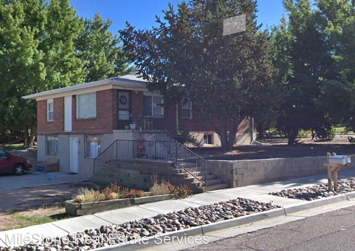 Foto principal - 1312 Acacia Dr