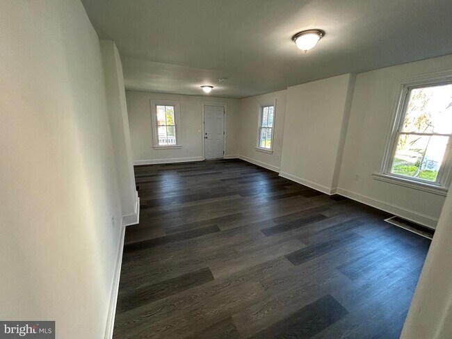 Foto del edificio - 636 Hodgson St