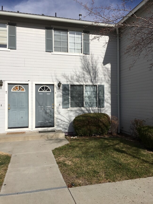 Building Photo - 3079 Airport Rd