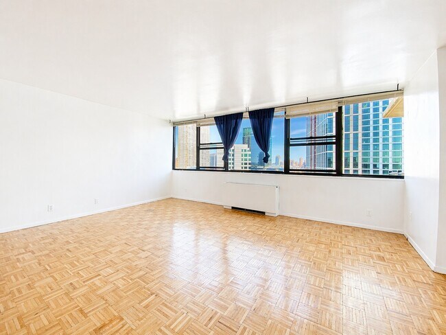 Building Photo - 270 Marin Blvd