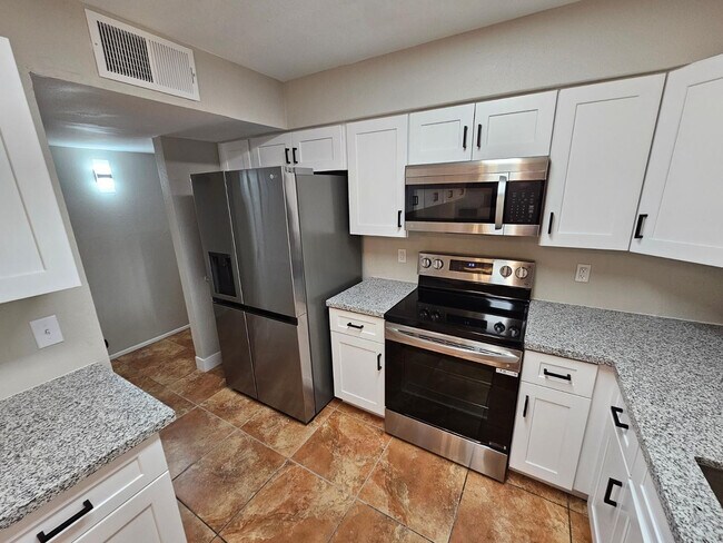 Foto del edificio - 8702 W Pinnacle Peak Rd