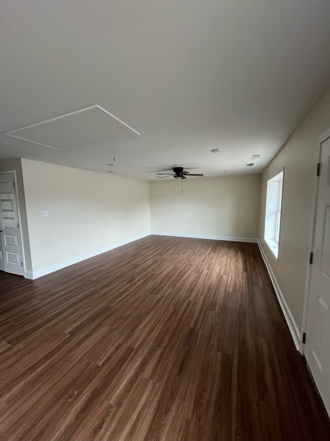 Living Room - 104 Old Memphis Rd