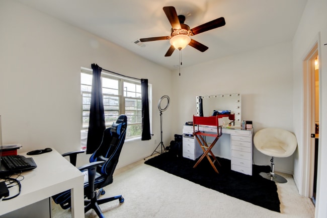 Photo - 1125 Kirkland Circle Townhome