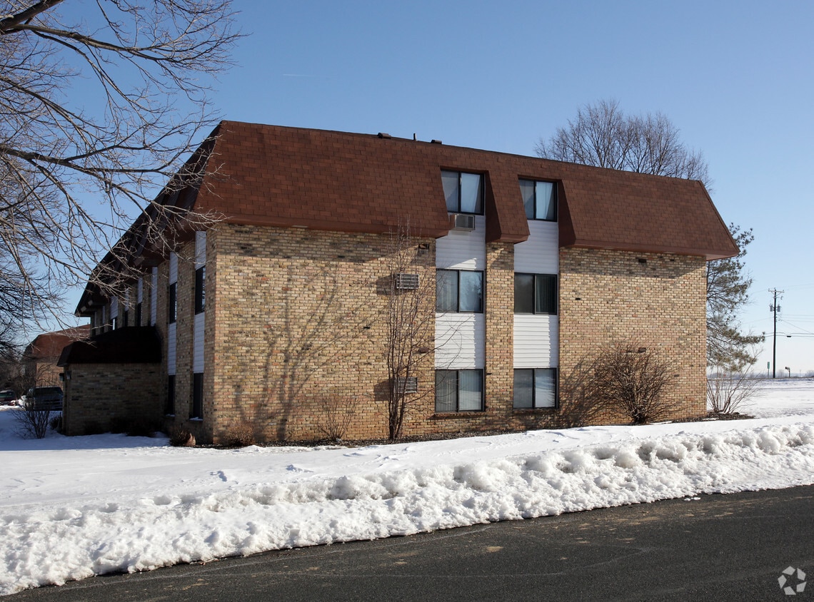 Centennial & Heritage Apartments Apartments in Farmington, MN