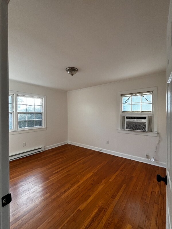Building Photo - 411 Lee St
