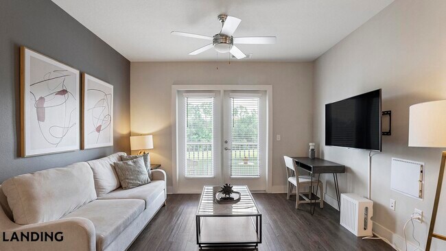 Building Photo - 2851 Maingate Village Cir