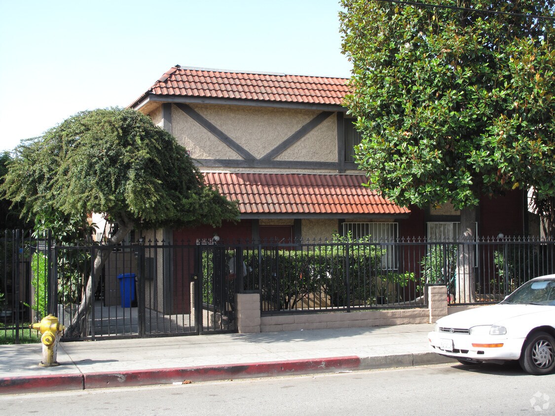 Primary Photo - 14830 Parthenia St