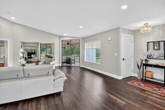 Building Photo - 15307 Strathearn Dr