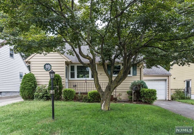 Foto principal - 87 Dyer Ave