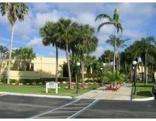 Building Photo - 8075 SW 107th Ave