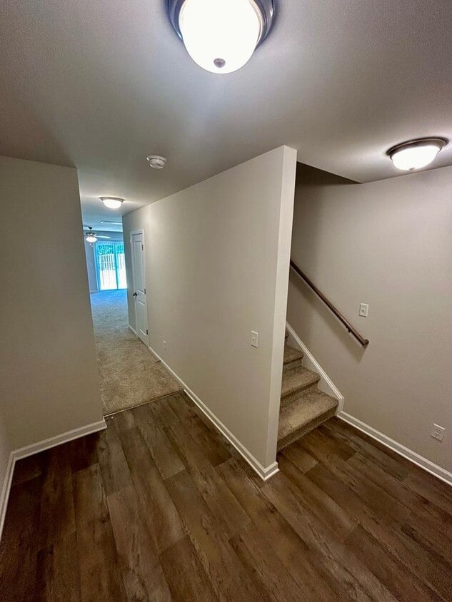 Building Photo - 1071 Crescent Moon Lp