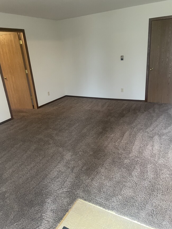 Building Photo - 3731 Normandy Ave
