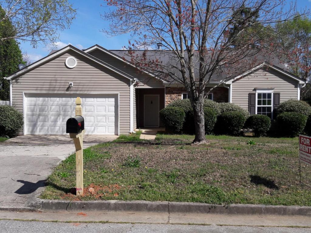 4276 Linecrest Lane House for Rent in Ellenwood, GA