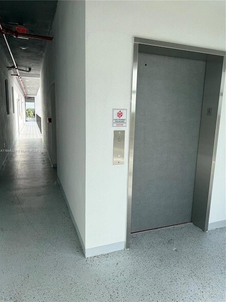 Foto del edificio - 859 E 24th St