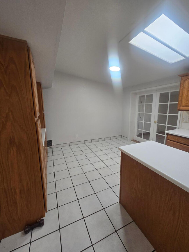 Building Photo - 3865 Redwing Pl