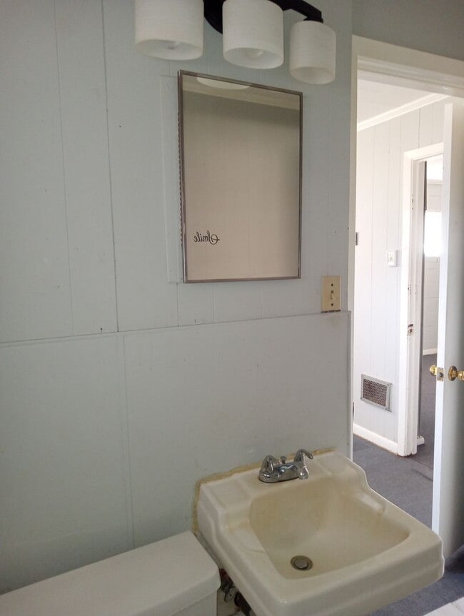 Foto del edificio - 3403 Raymo Dr