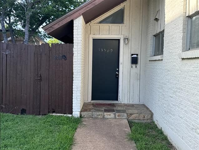 Building Photo - 13509 Red Fern Ln
