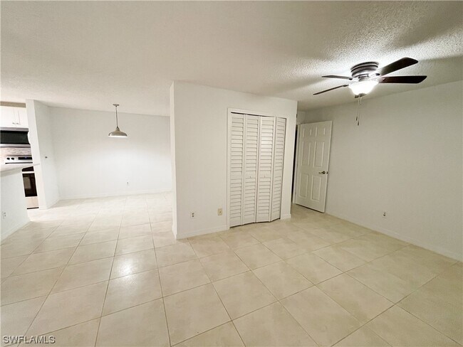 Foto del edificio - 5712 Foxlake Dr