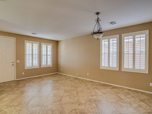 Foto del edificio - 4 Bedroom Single Family Home in Tempe