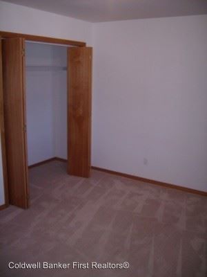 Building Photo - 1132 SE Sentry Dr