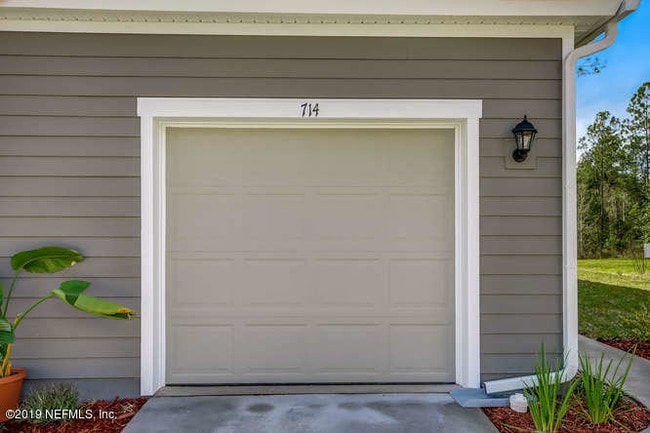 Building Photo - 714 Servia Drive