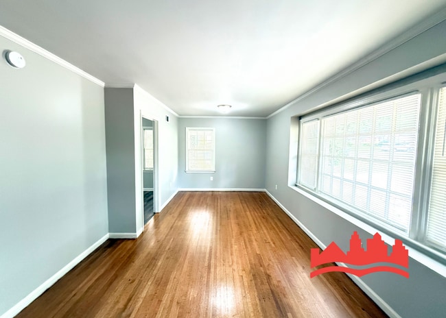 Building Photo - 4801 Dianne Dr