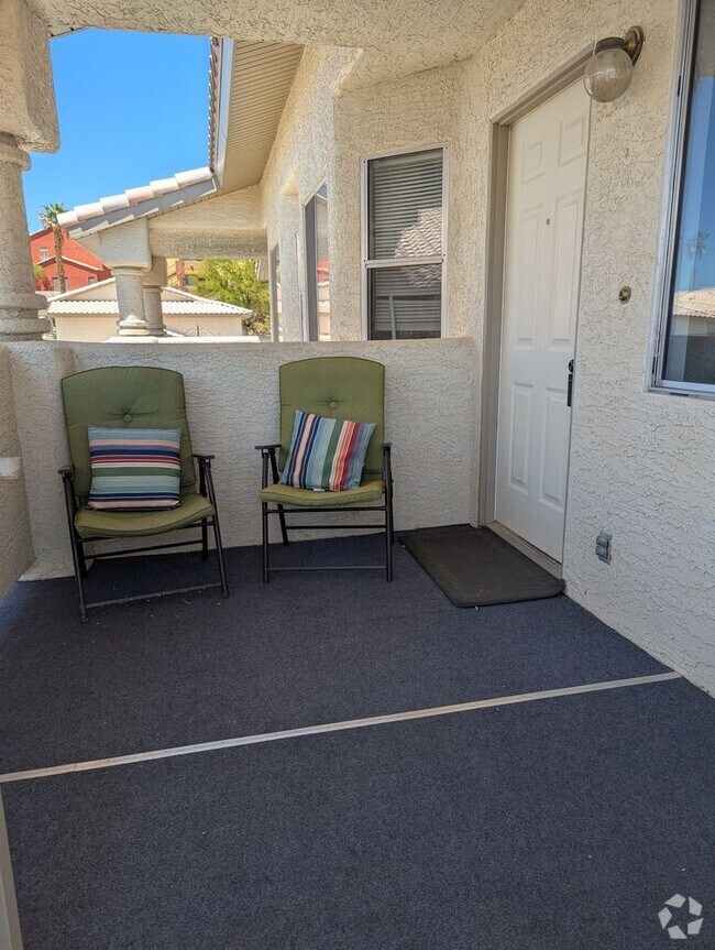 Building Photo - 453 Mesa Blvd