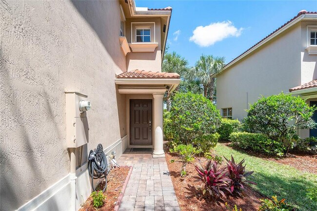 Building Photo - 4208 Cohune Palm Ct