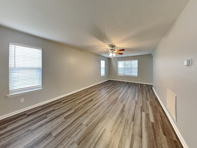 Foto del edificio - 6024 Black Bear Ct