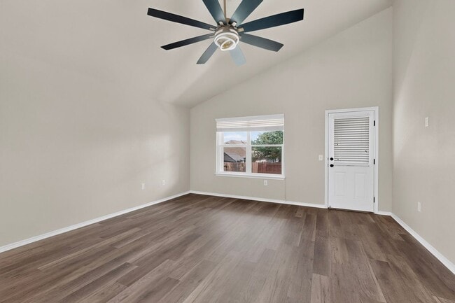 Building Photo - 735 Pelican Pt