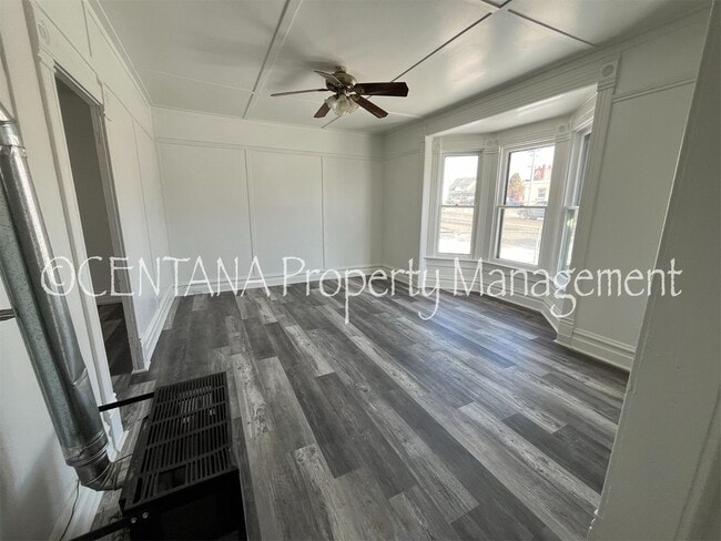 Building Photo - Centrally located 1 bedroom home with fenc...