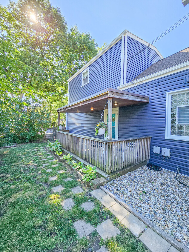Primary Photo - 3300 N Kildare Ave