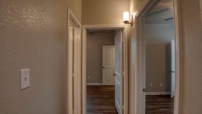 Foto del edificio - Spacious Single-Family Home Available Now!