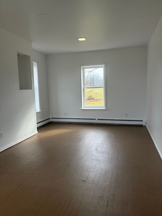 Building Photo - Single Family Home