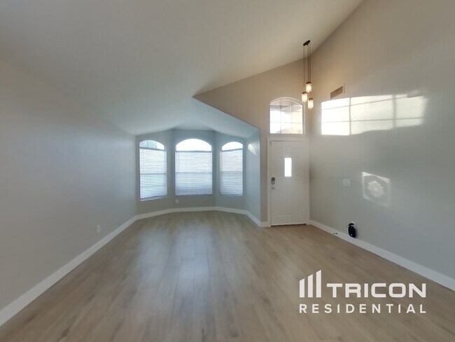 Foto del edificio - 3978 E Douglas Loop